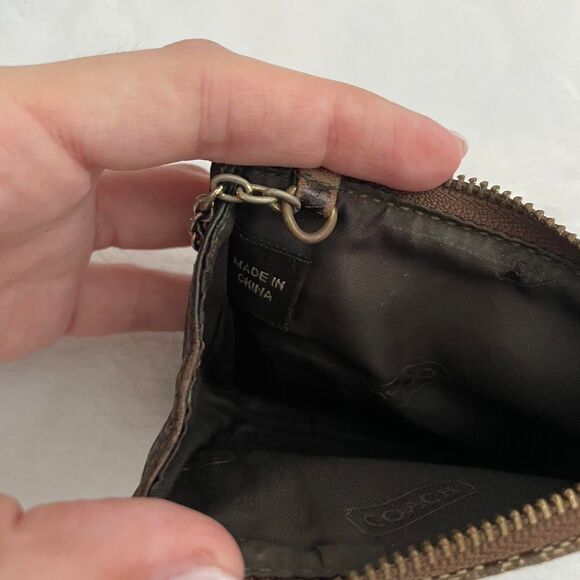 Coach Monograph Coin Wallet Keychain 3"x4.5" Women's Designer Quiet Luxury VTG - Picture 4 of 6